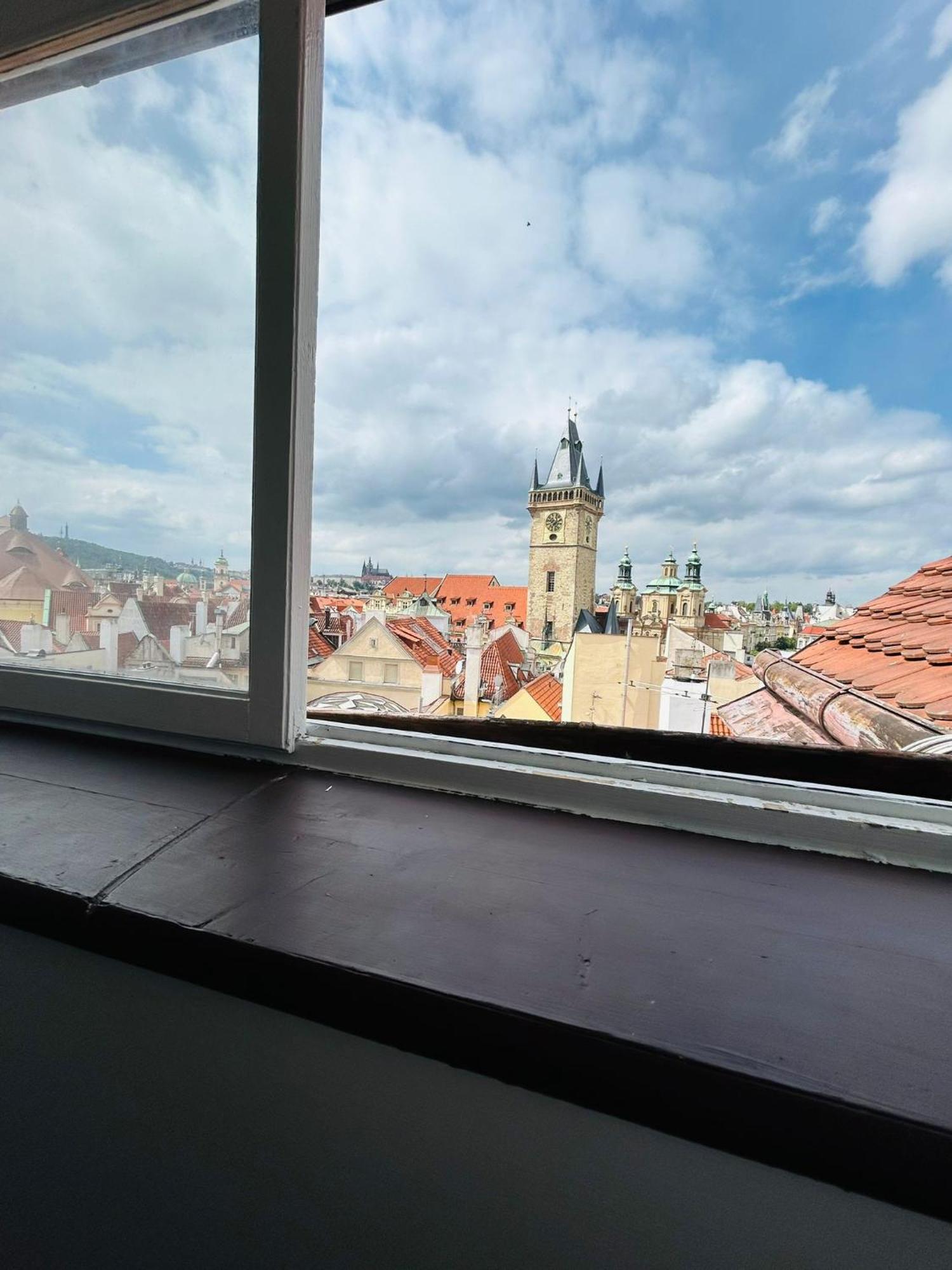 Apartahotel Zelezna - Old Town View *